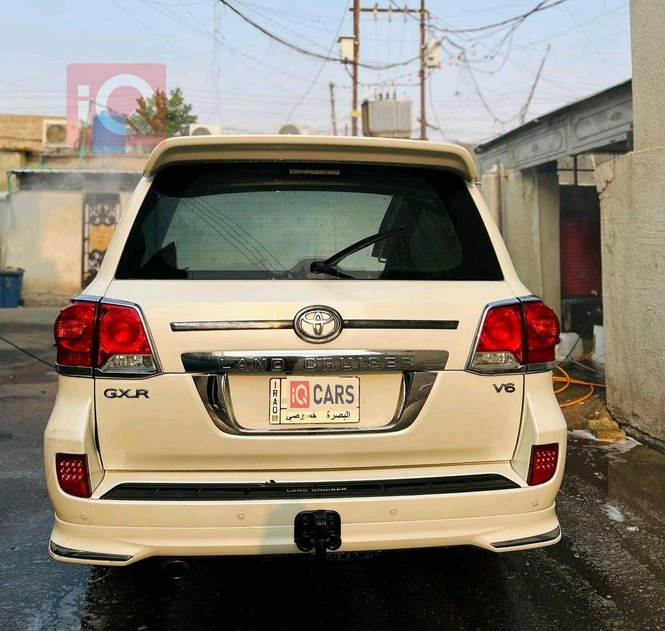 تويوتا لاندكروزر